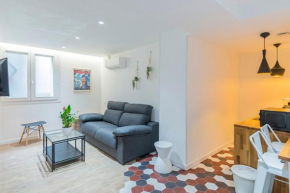 Renovated apartment on the Old Port
